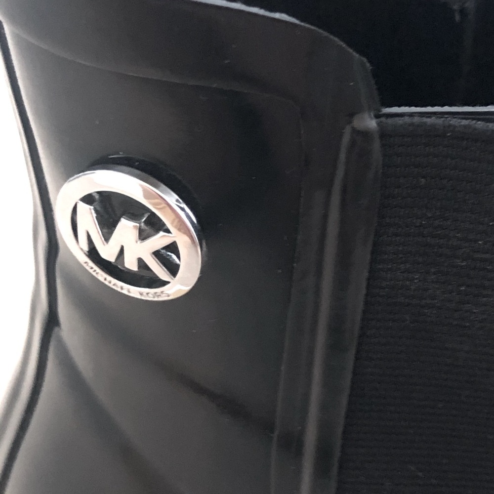 Michael kors rain boots 👢 - Picture 5 of 5